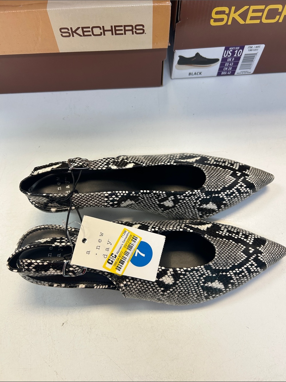 Black & White Snake-Print Pointed Toe Flats 20498